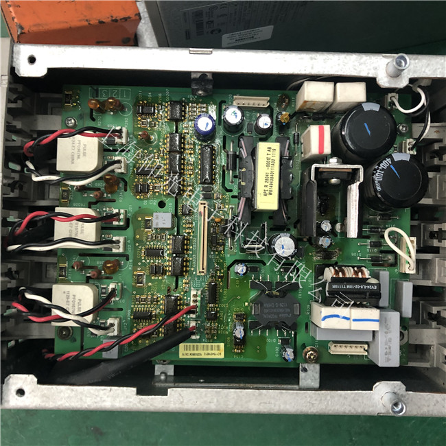 ŷ½ֱ��������ά��590ϵ�б�Ƶ��������0xf003