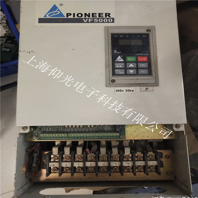 ����J300ϵ�б�Ƶ���������Ϸ���ά��