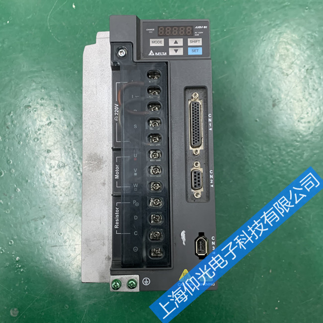 ̨��ASDA-A2�ŷ�������AL002����ѹ����ά��