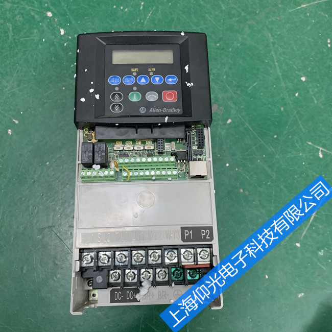 AB�޿�Τ����Ƶ�����ϴ���ά�޷���