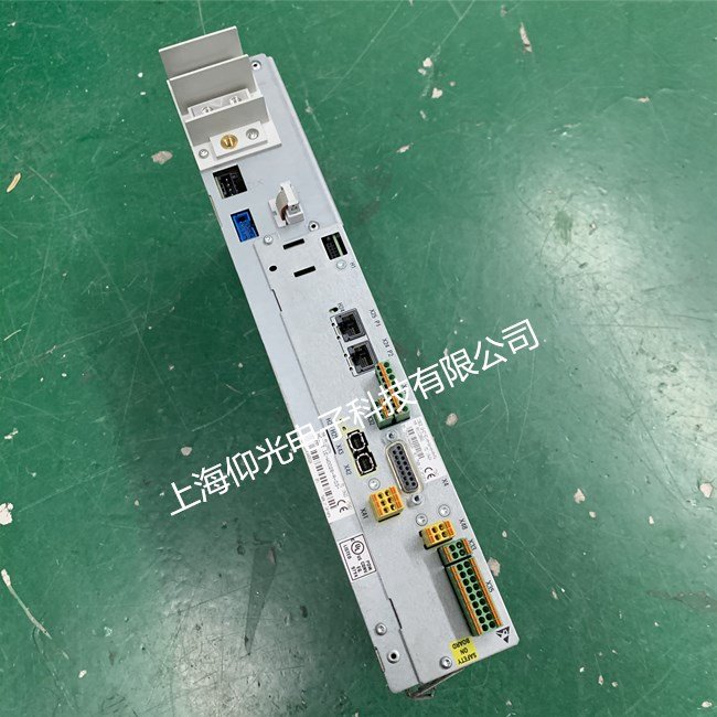 ��ʿ���ŷ���������������������ά�޶Բ�