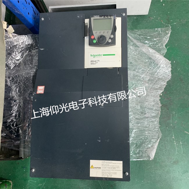 ʩ�͵±�Ƶ��ATV71HD30N4Z�ϵ籨��OH1���ȹ���ά��