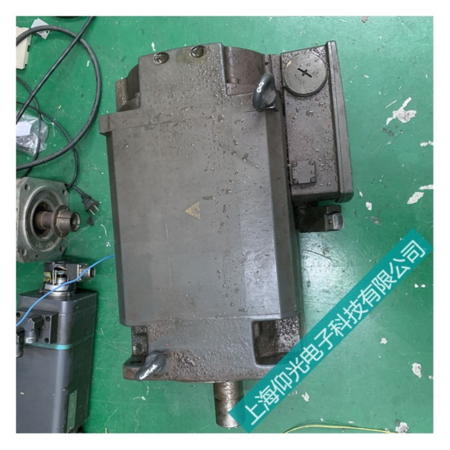 ËÅ·þµç»úάÐÞ