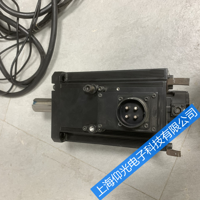 ËÅ·þµç»úάÐÞ